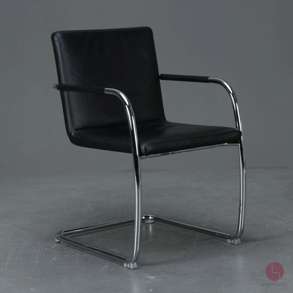 Thonet S60 Freischwinger Bürostuhl Leder Schwarz gebraucht Thonet S60 Freischwinger Bürostuhl Leder Schwarz gebraucht