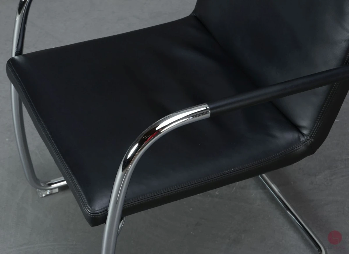 Thonet S60 Freischwinger Bürostuhl Leder Schwarz gebraucht Thonet S60 Freischwinger Bürostuhl Leder Schwarz gebraucht