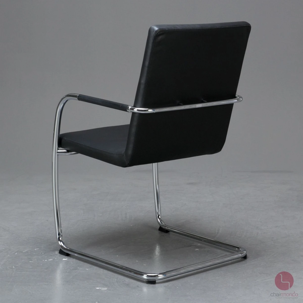 Thonet S61 V Leder Konferenzstuhl Bürostuhl Rückansicht