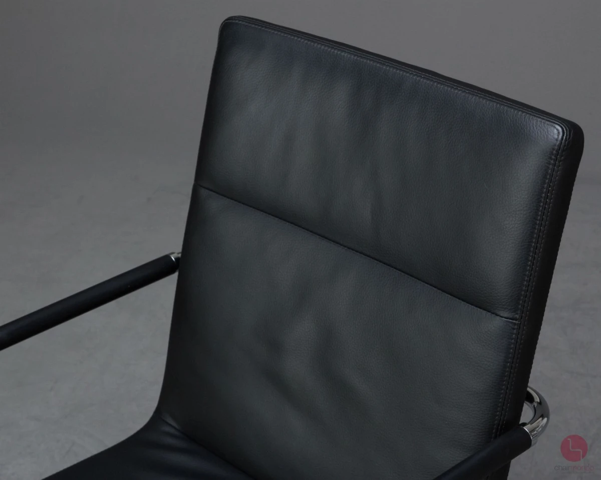 Thonet S61 V Leder Konferenzstuhl Bürostuhl Rückenlehne Front