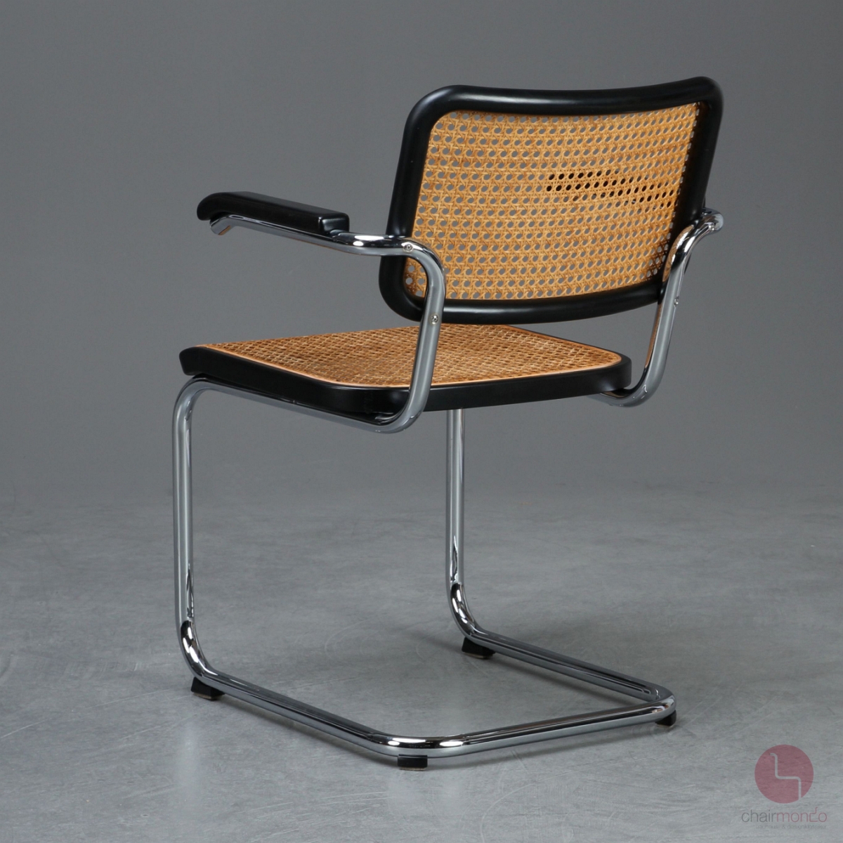 Thonet S64 Freischwinger in Schwarz mit Patina gebraucht