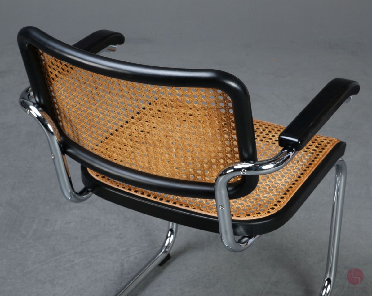 Thonet S64 Freischwinger in Schwarz mit Patina gebraucht