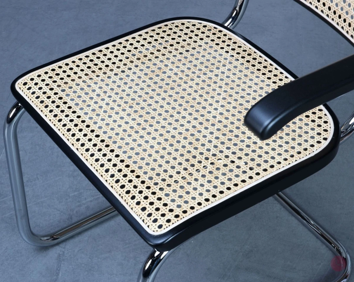 Thonet S64 Freischwinger Schwarz mit erneuertem Wiener Geflecht gebraucht