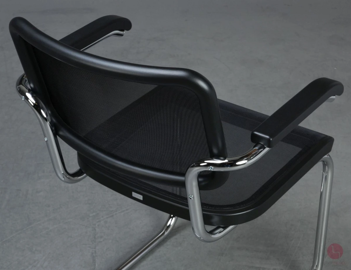 Thonet S64 N Freischwinger mit Netzgewebe Schwarz Gestell verchromt