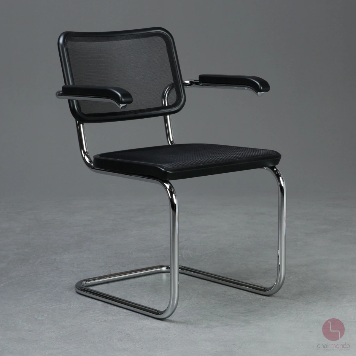 Thonet S64 N Freischwinger mit Netzgewebe Schwarz Gestell verchromt