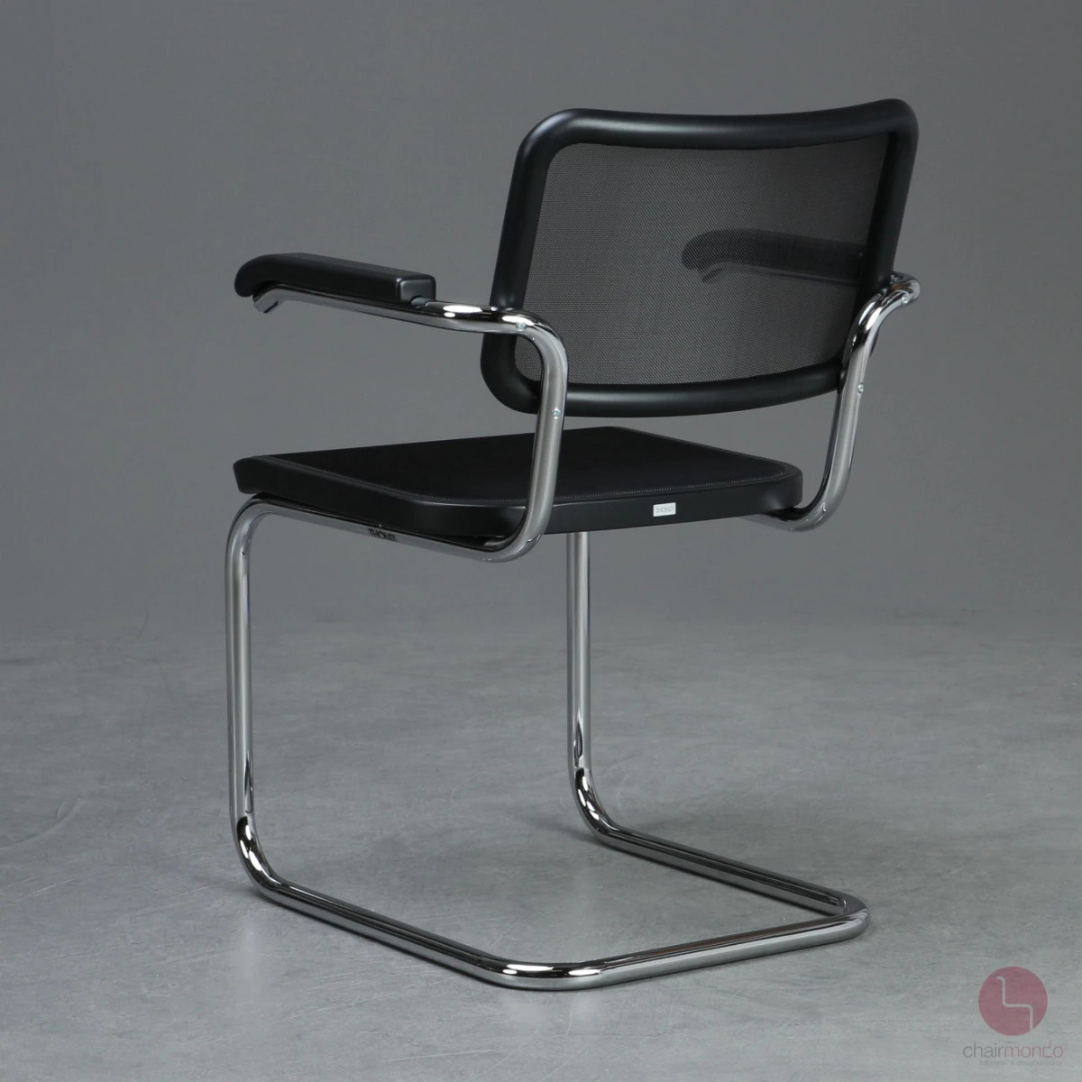 Thonet S64 N Freischwinger mit Netzgewebe Schwarz Gestell verchromt