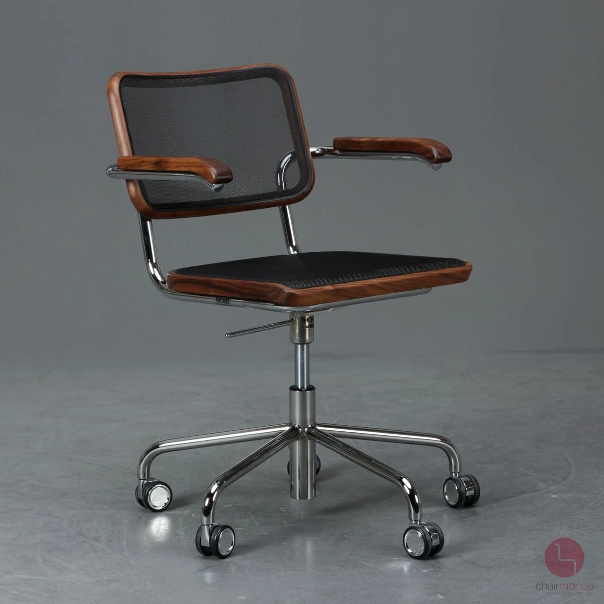 Thonet S64 NDR Atelier Pure Materials Nussbaum Chrom Netzgewebe höhenverstellbar, neuwertig gebraucht Thonet S64 NDR Atelier Pure Materials Nussbaum Chrom Netzgewebe höhenverstellbar, neuwertig gebraucht