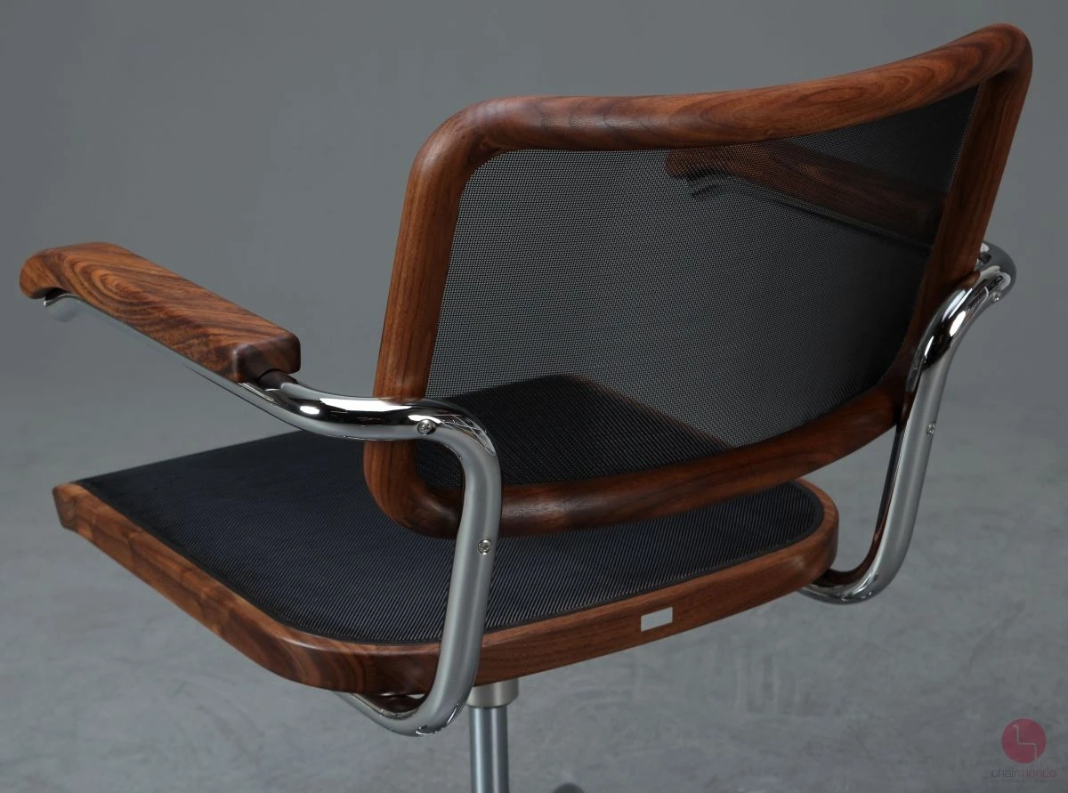 Thonet S64 NDR Atelier Pure Materials Nussbaum Chrom Netzgewebe höhenverstellbar, neuwertig gebraucht Thonet S64 NDR Atelier Pure Materials Nussbaum Chrom Netzgewebe höhenverstellbar, neuwertig gebraucht