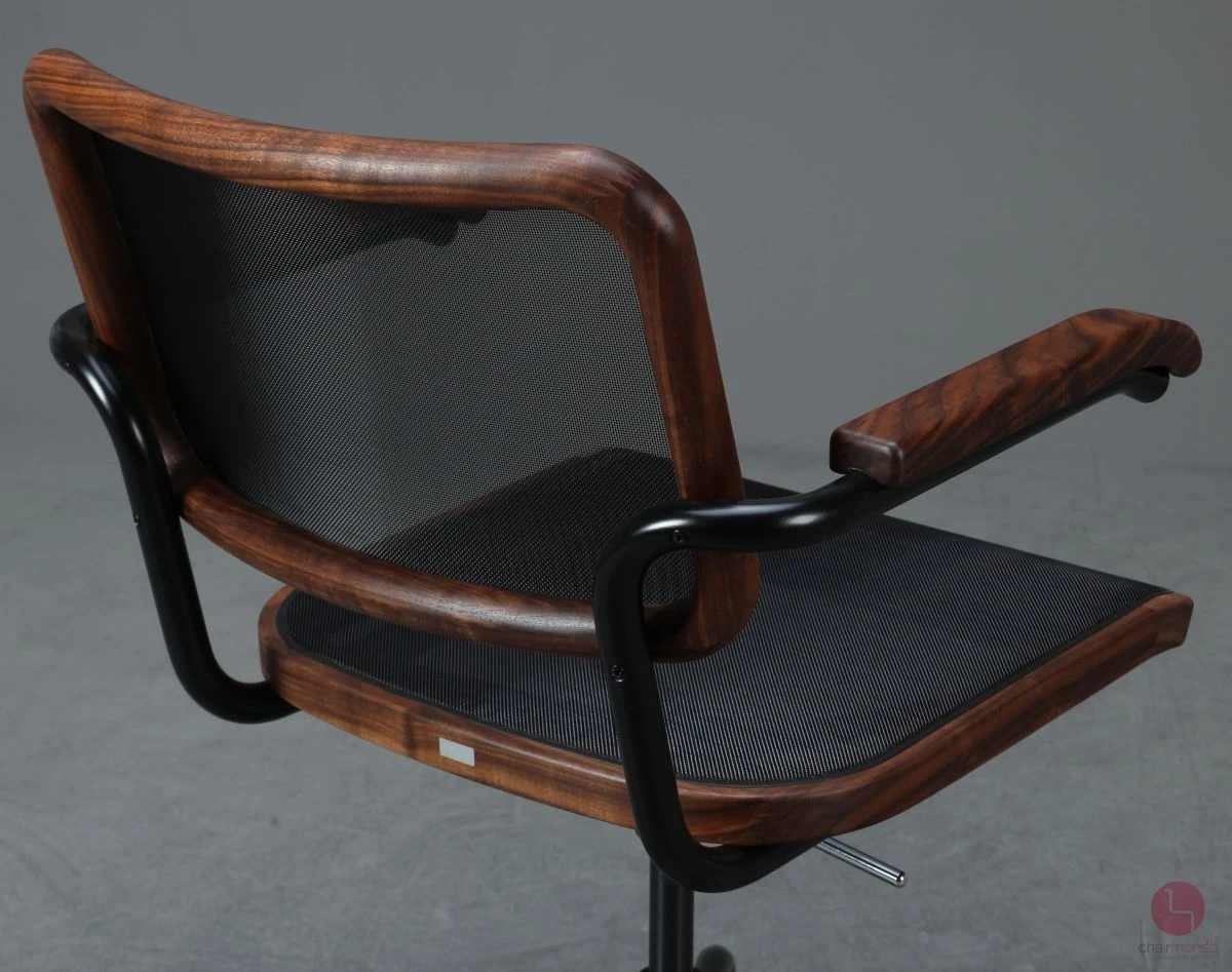 Thonet S64 NDR Atelier Pure Materials Nussbaum Schwarz Netzgewebe höhenverstellbar, neuwertig gebraucht Thonet S64 NDR Atelier Pure Materials Nussbaum Schwarz Netzgewebe höhenverstellbar, neuwertig gebraucht