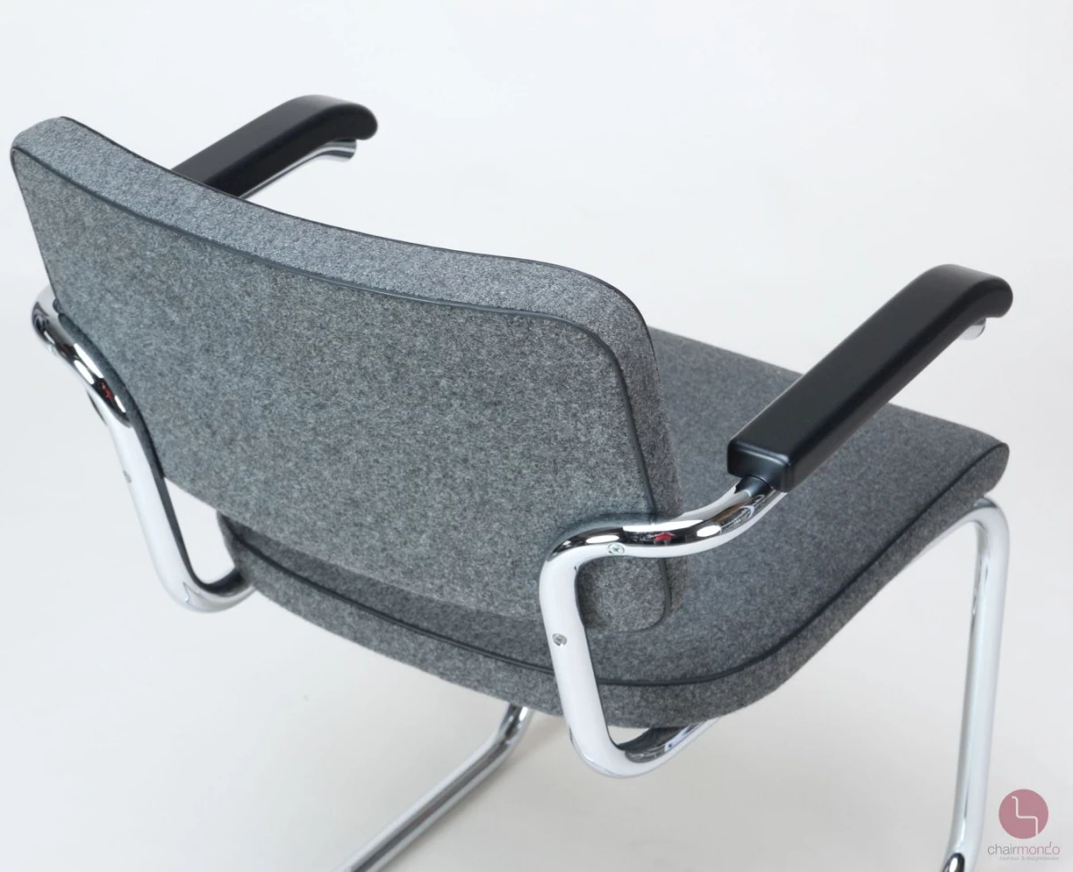 Thonet S64 PV Freischwinger Stoff Polster Grau, gebraucht Thonet S64 PV Freischwinger Stoff Polster Grau, gebraucht