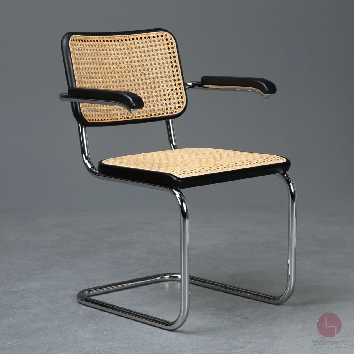 Thonet S64 V Freischwinger in Schwarz mit Patina und Stützgewebe gebraucht Thonet S64 V Freischwinger in Schwarz mit Patina und Stützgewebe gebraucht