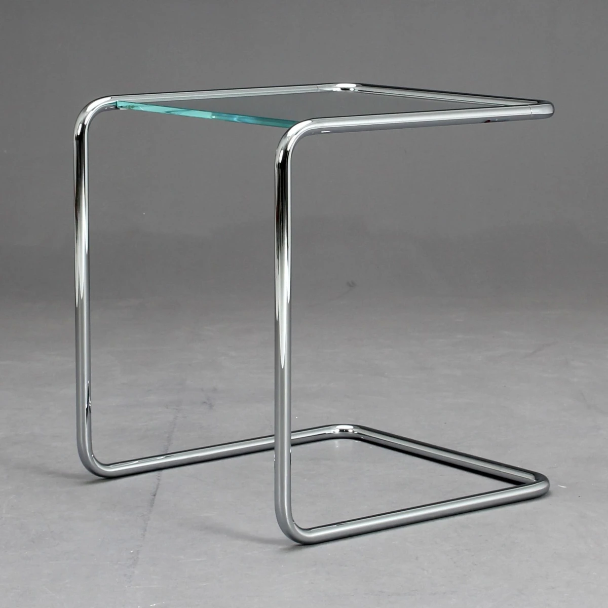Thonet B97 a Beistelltisch Glas