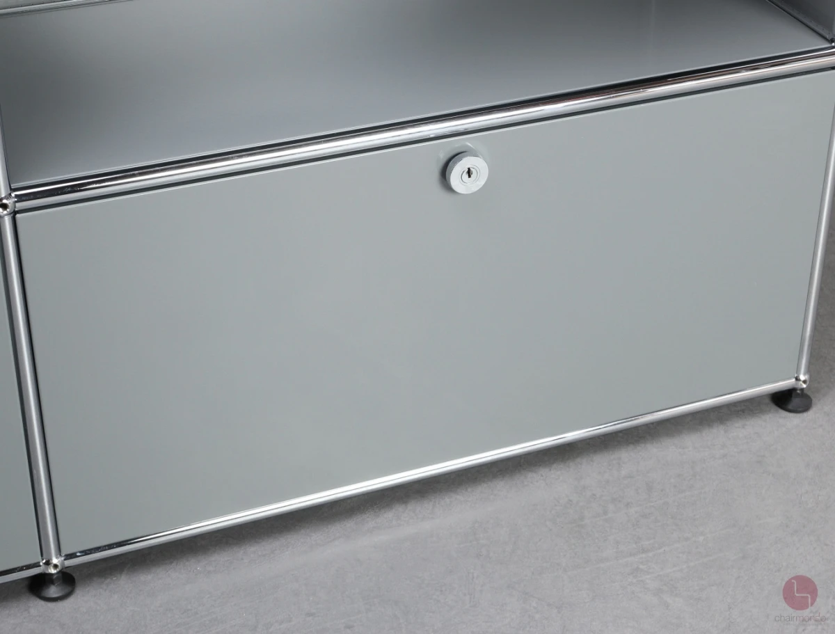 USM Haller Sideboard mit Schubtüren in Mittelgrau gebraucht