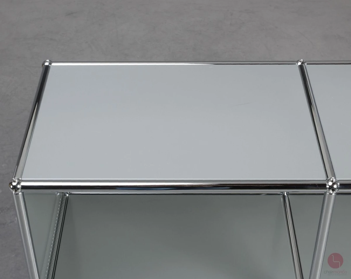 USM Haller Regal in Mittelgrau mit vier offenen Fächern gebraucht