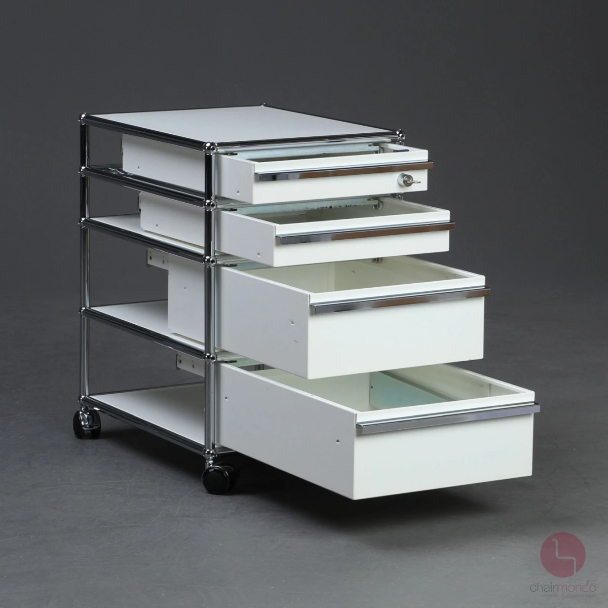 USM Haller Rollcontainer Weiß mit 4 Schubladen USM Haller Rollcontainer Weiß mit 4 Schubladen