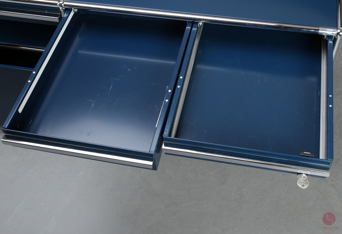 USM Haller Sideboard mit Schubladen und Schubfächern in Stahlblau gebraucht