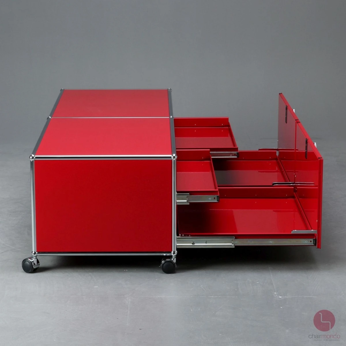 USM Haller Lowboard Rot mit zwei Fächern + Rollen gebraucht