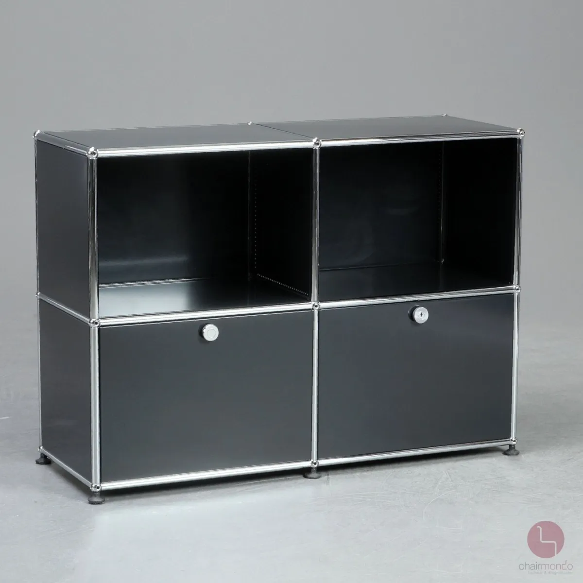 USM Haller Sideboard Graphitschwarz mit Klapptüren gebraucht