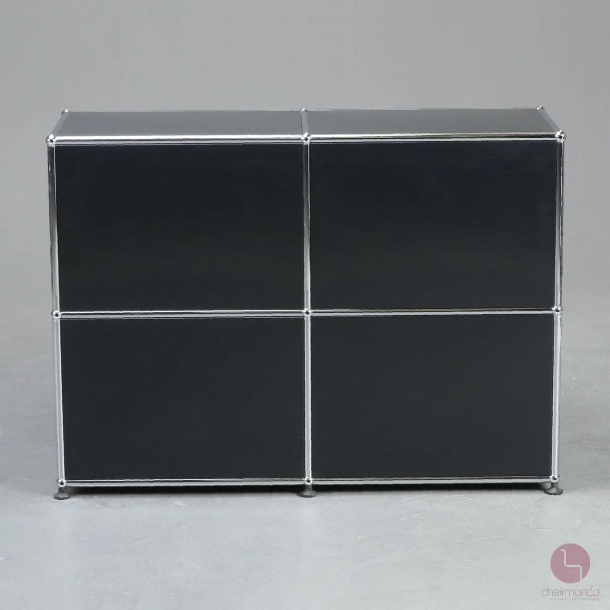 USM Haller Sideboard Graphitschwarz mit Klapptüren gebraucht