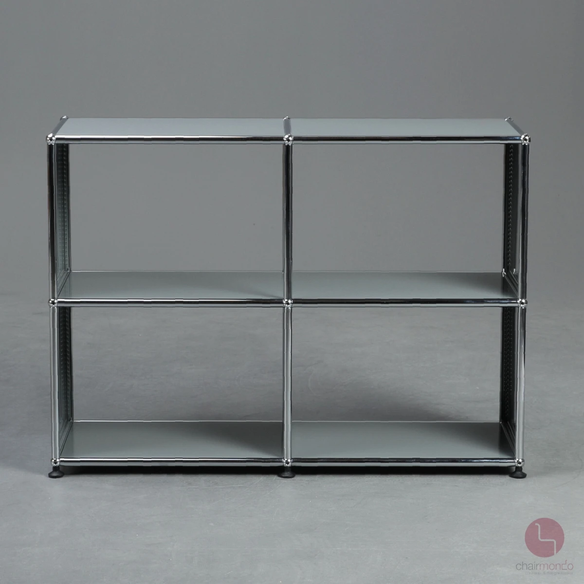 USM Haller Regal in Mittelgrau mit vier offenen Fächern gebraucht