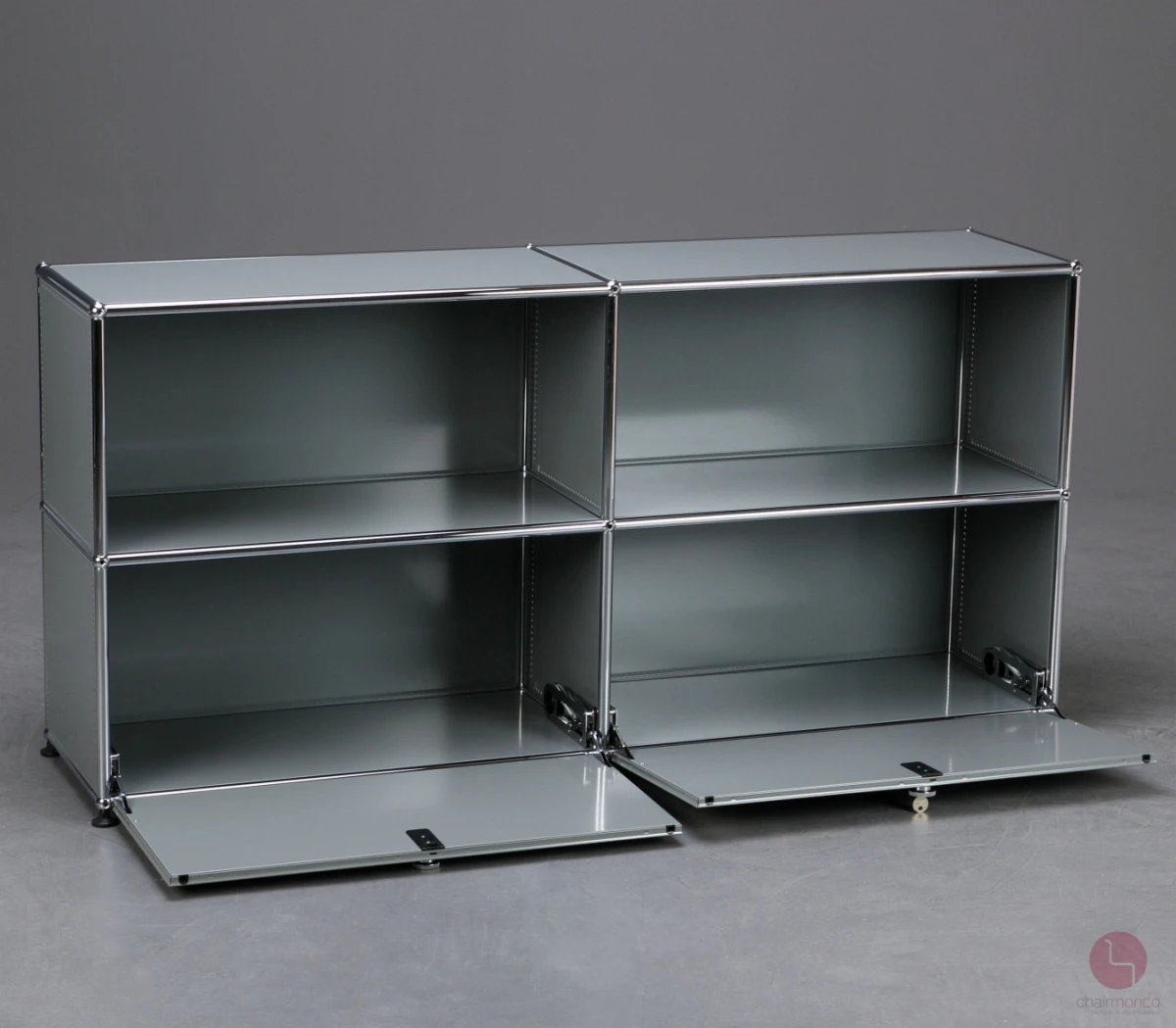 USM Haller Sideboard Mittelgrau mit Klapptüren gebraucht