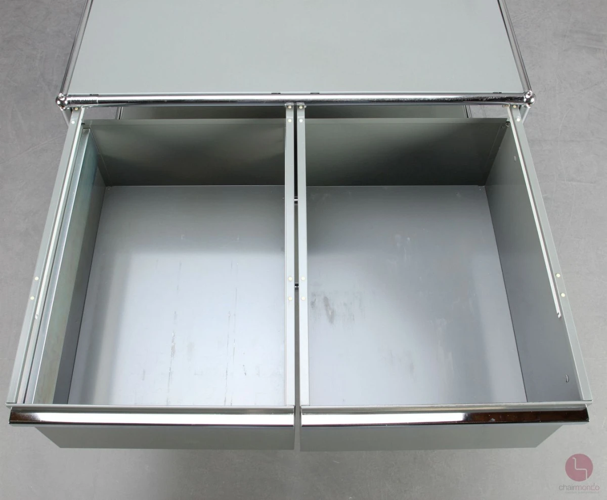 USM Haller Medien Sideboard in Mittelgrau mit Schubladen gebraucht
