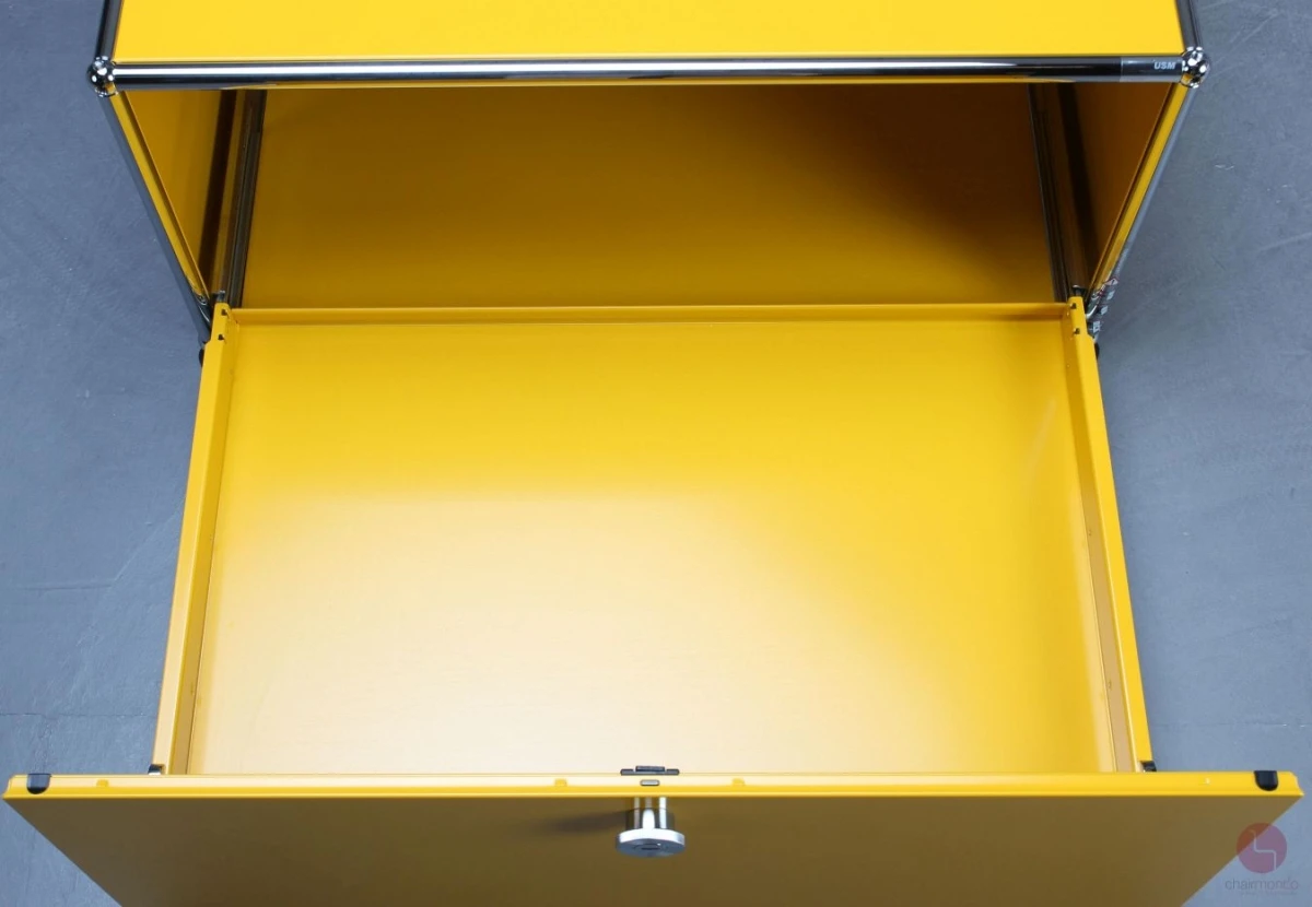 USM Haller Sideborad Box gelb mit Schubfach gebraucht USM Haller Sideborad Box gelb mit Schubfach gebraucht