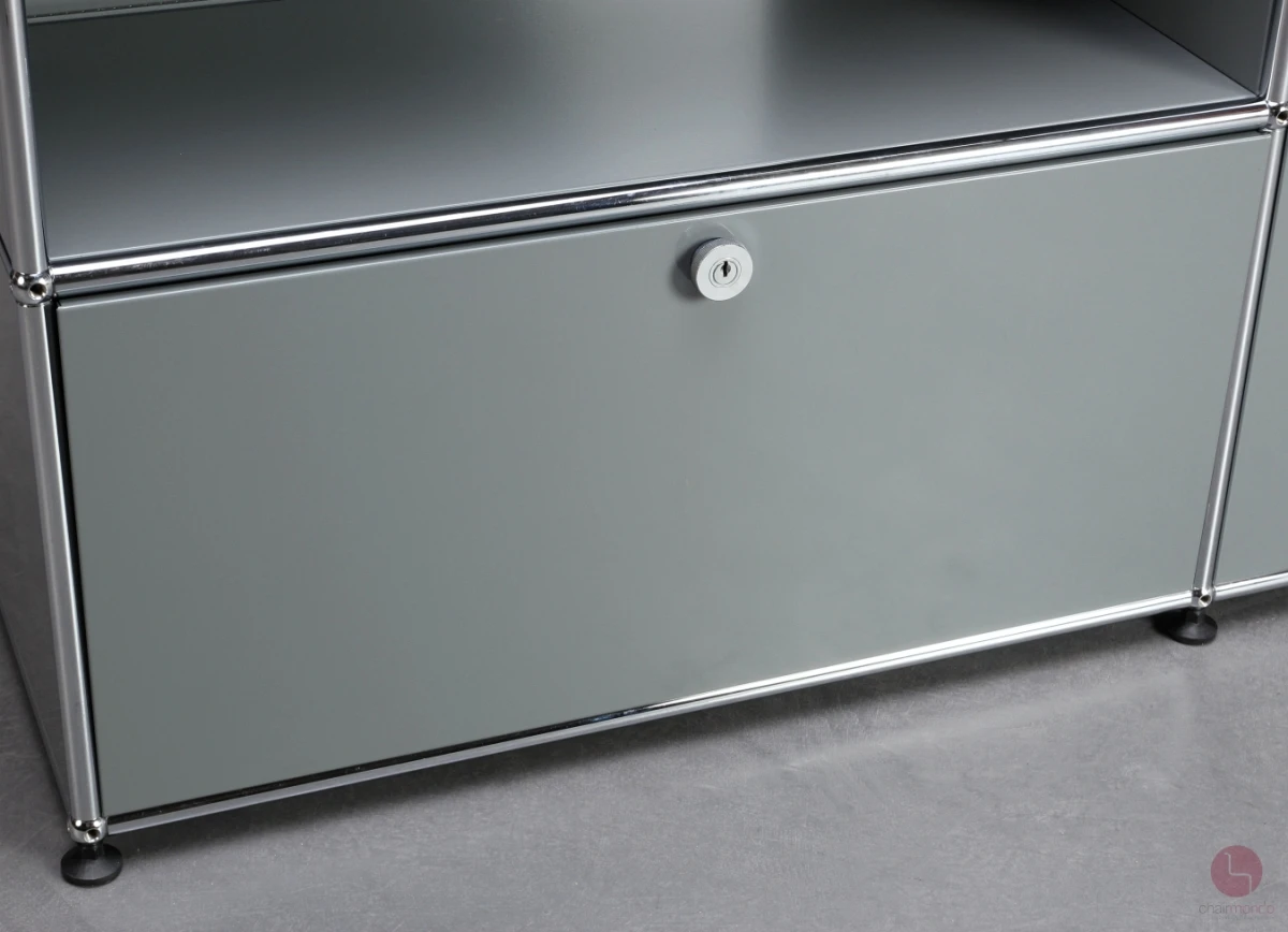 USM Haller Sideboard mit Schubtüren in Mittelgrau gebraucht
