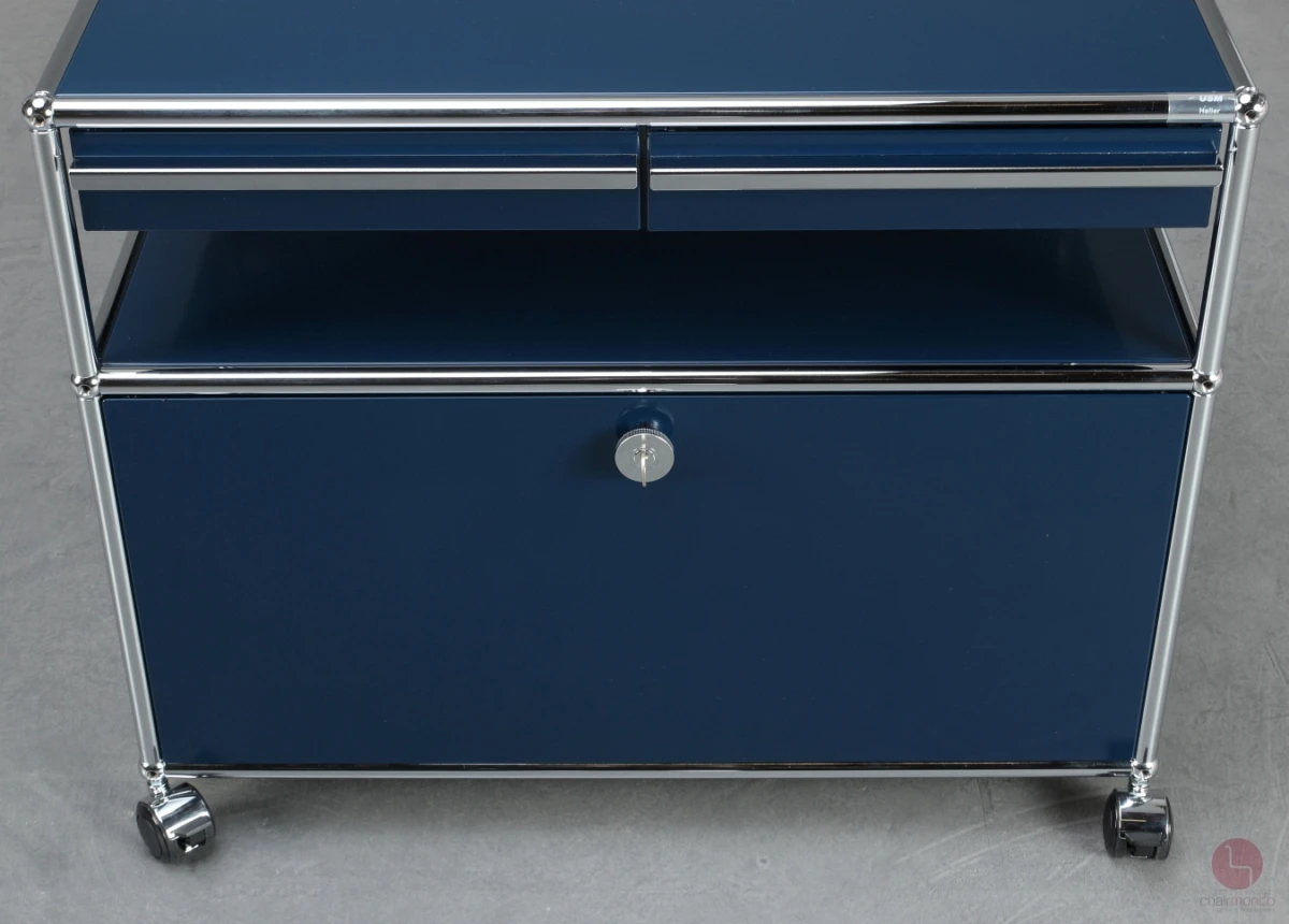 USM Haller Medienboard in Stahlblau mit zwei Schubladen und Schubfach gebraucht