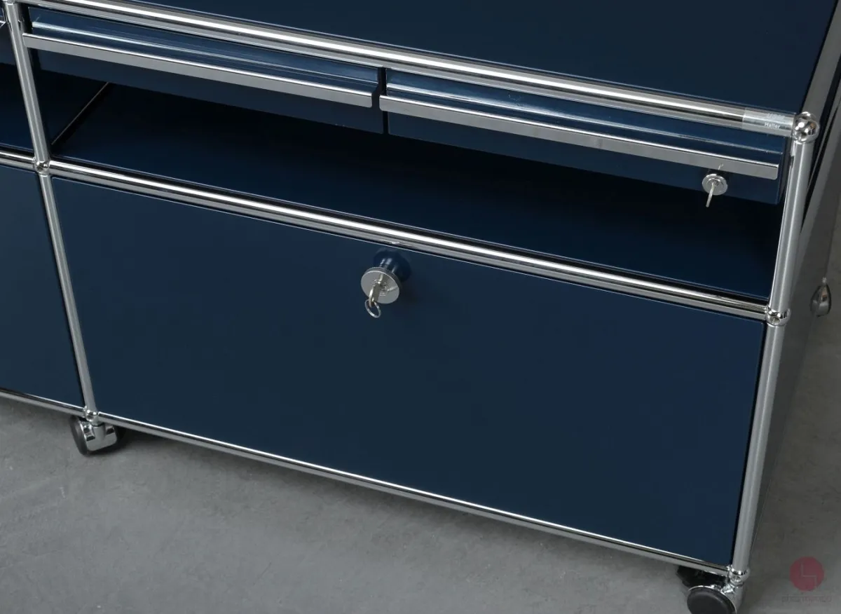 USM Haller Sideboard mit Schubladen und Schubfächern in Stahlblau gebraucht