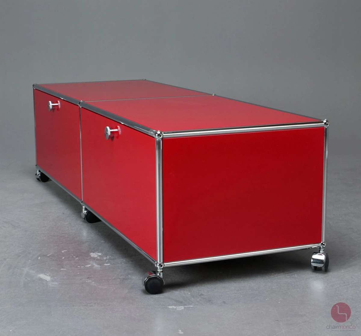 USM Haller Lowboard Rot mit zwei Fächern + Rollen gebraucht