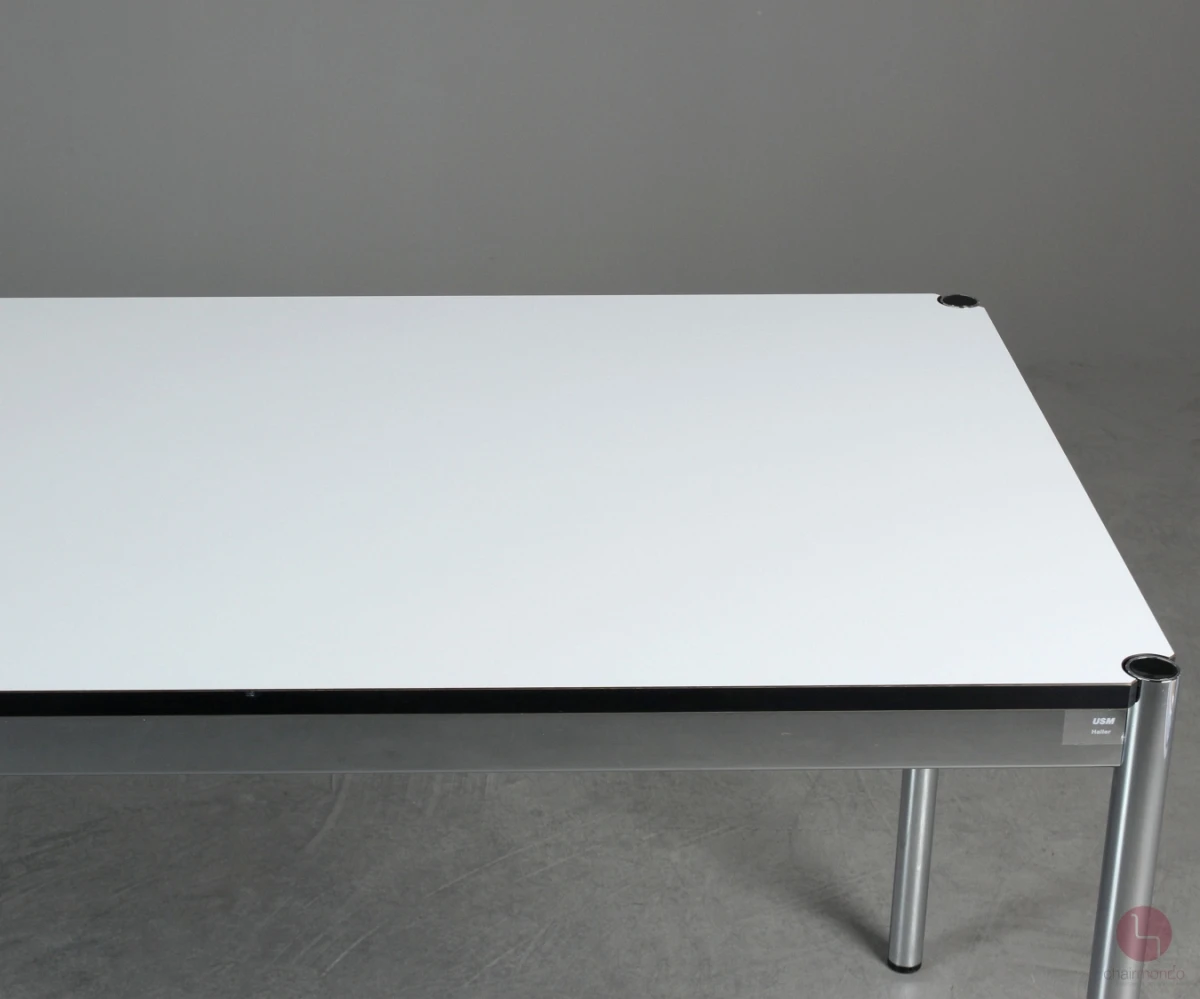 USM Haller Schreibtisch 175 x 75 cm Weiß USM Haller Schreibtisch 175 x 75 cm Weiß
