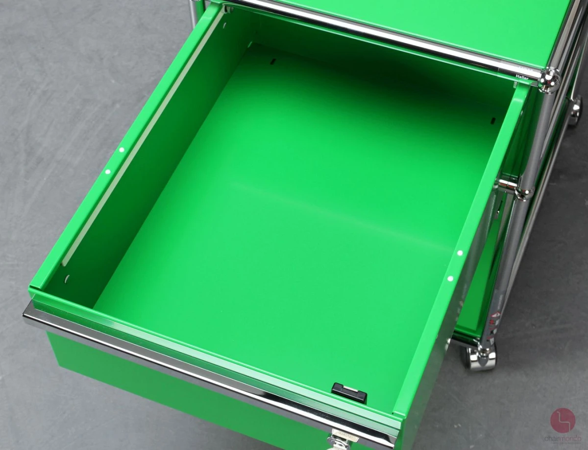 USM Haller Rollcontainer Grün mit zwei Schubladen gebraucht
