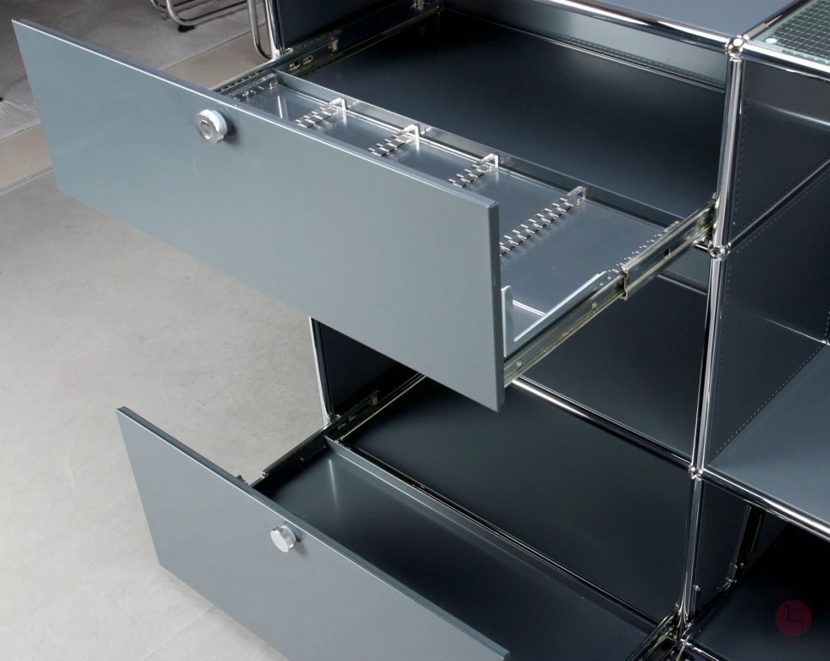 USM Haller Sideboard in Anthrazit Grau CD Einsatz