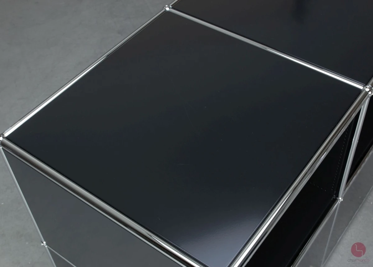USM Haller Sideboard Schwarz mit zwei Klapptüren und vier Fächern gebraucht