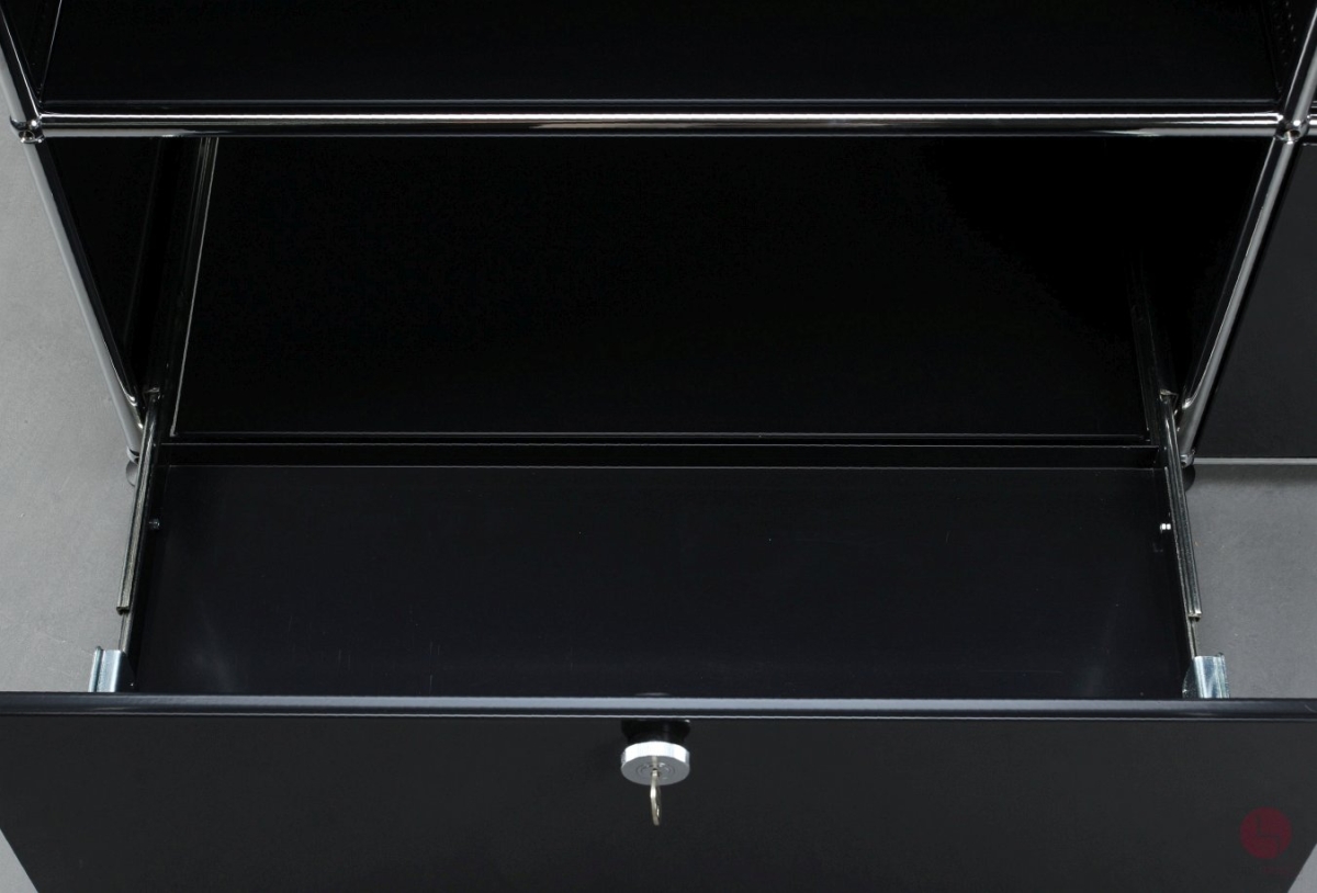 USM Haller Sideboard Graphitschwarz mit zwei Schubtüren gebraucht