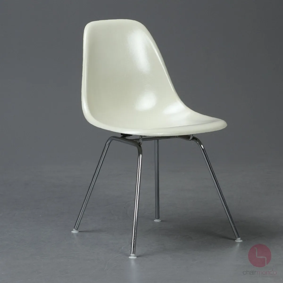 Vitra Eames Side Chair Beige Fiberglas DSX mit H-Base gebraucht