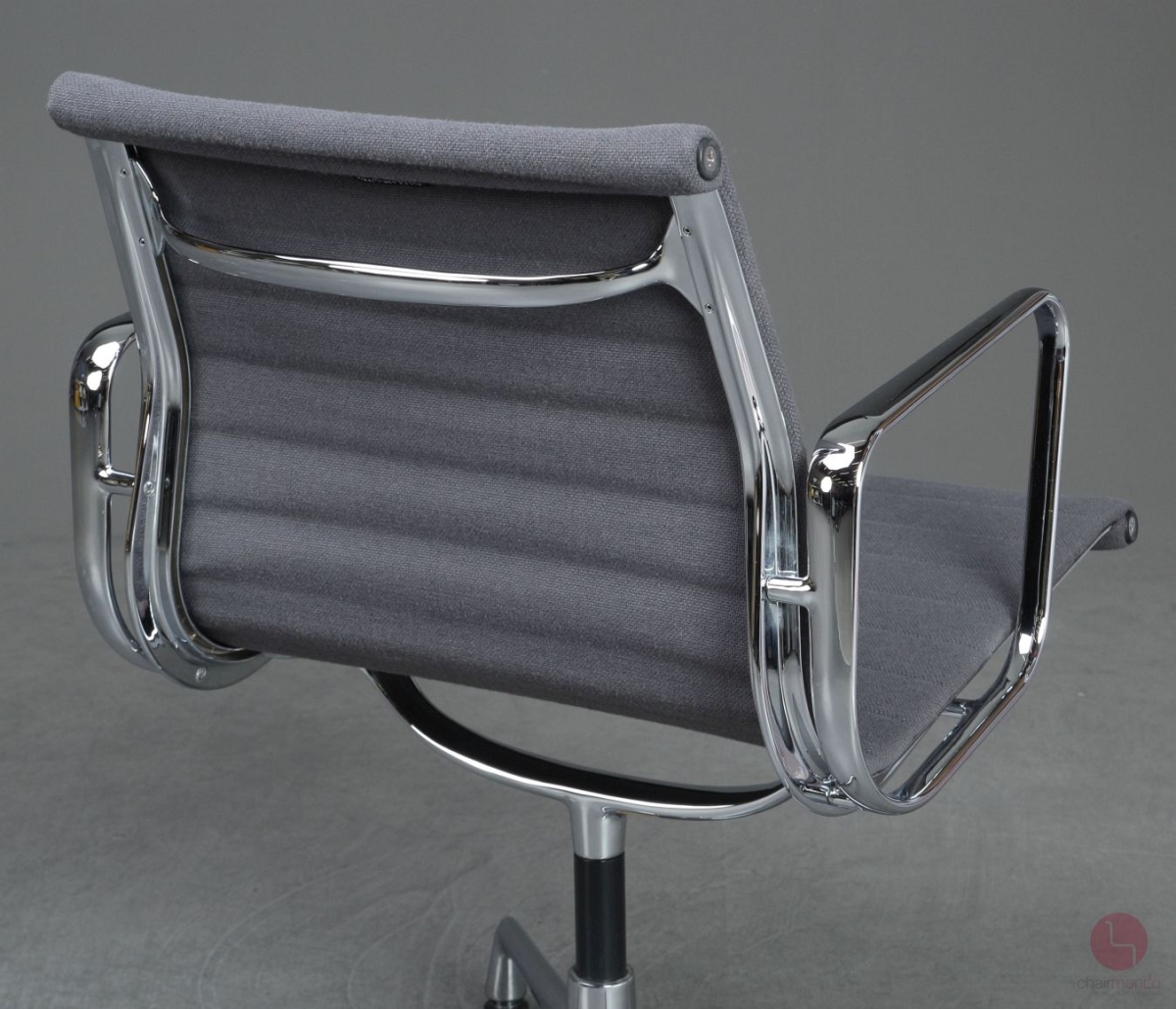 Vitra EA 107 Aluminium Chair Hopsak Grau gebraucht
