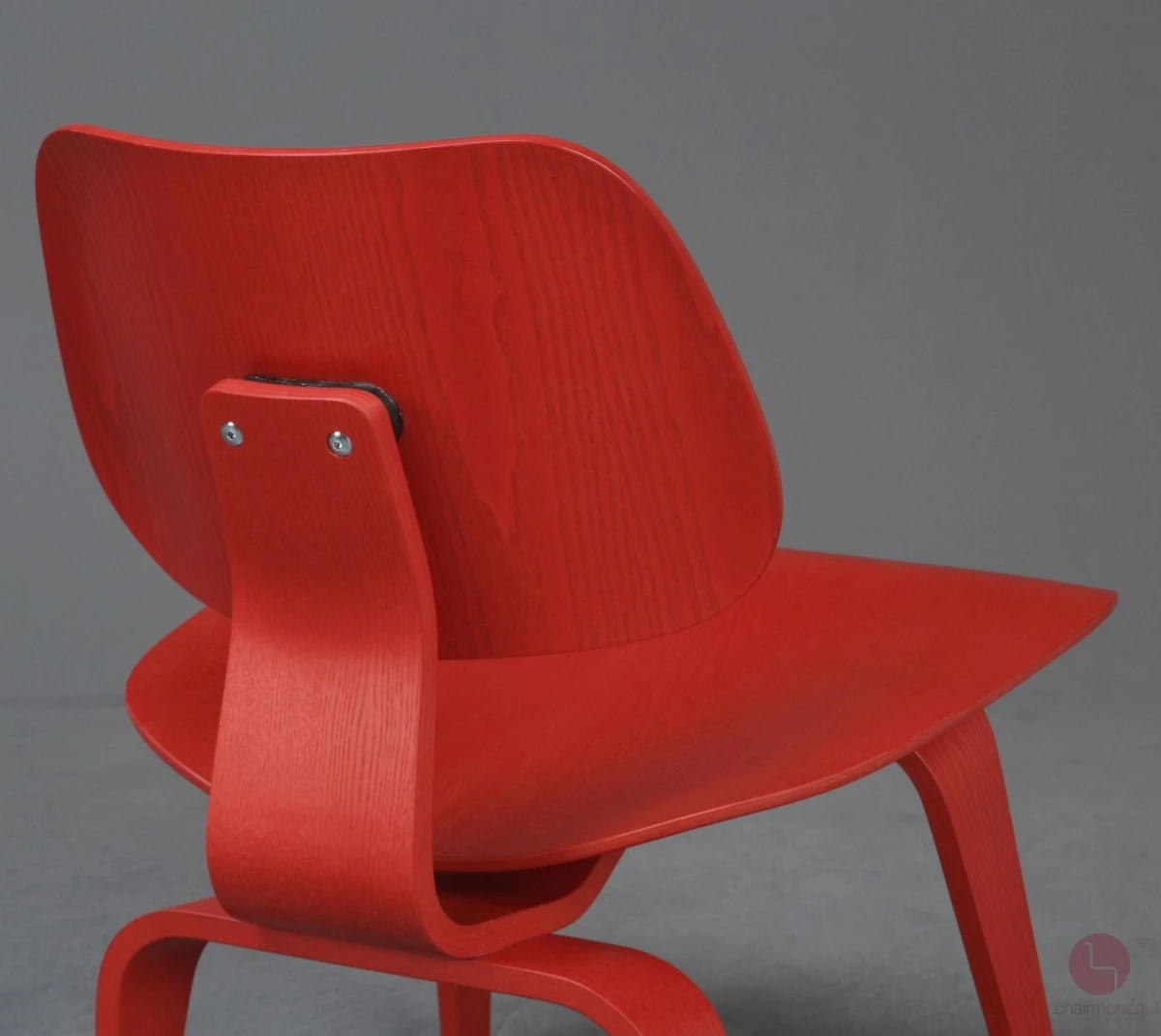 Vitra Plywood LCW Lounge Chair rot lackiert gebraucht