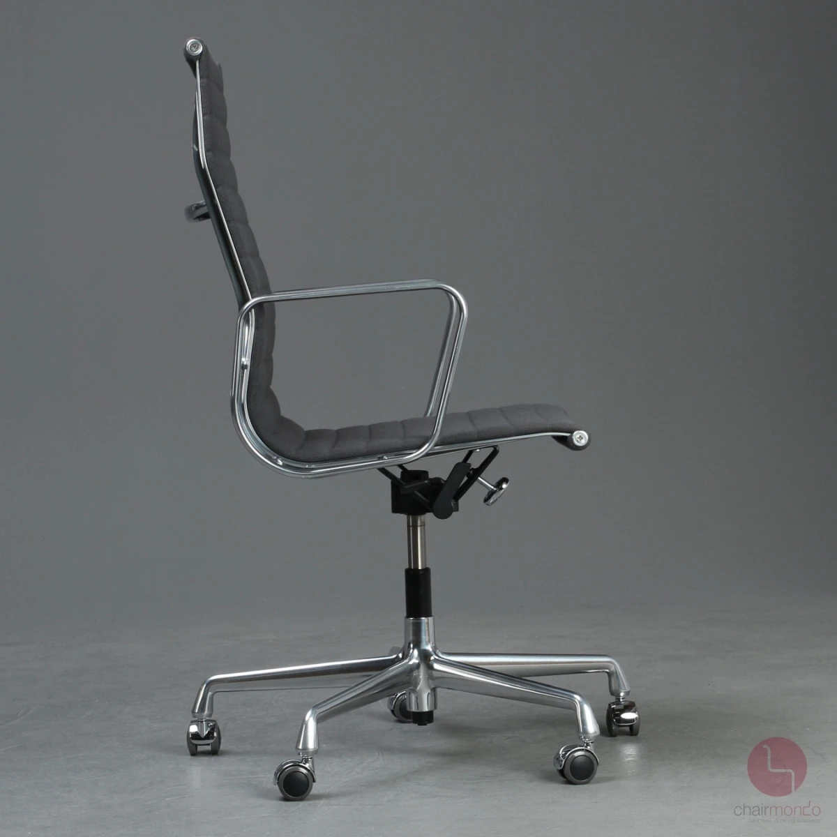Vitra EA 119 Bürostuhl mit grauem Hopsak gebraucht