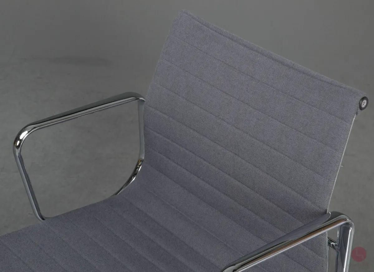 Vitra EA 107 Aluminium Chair Hopsak Grau gebraucht