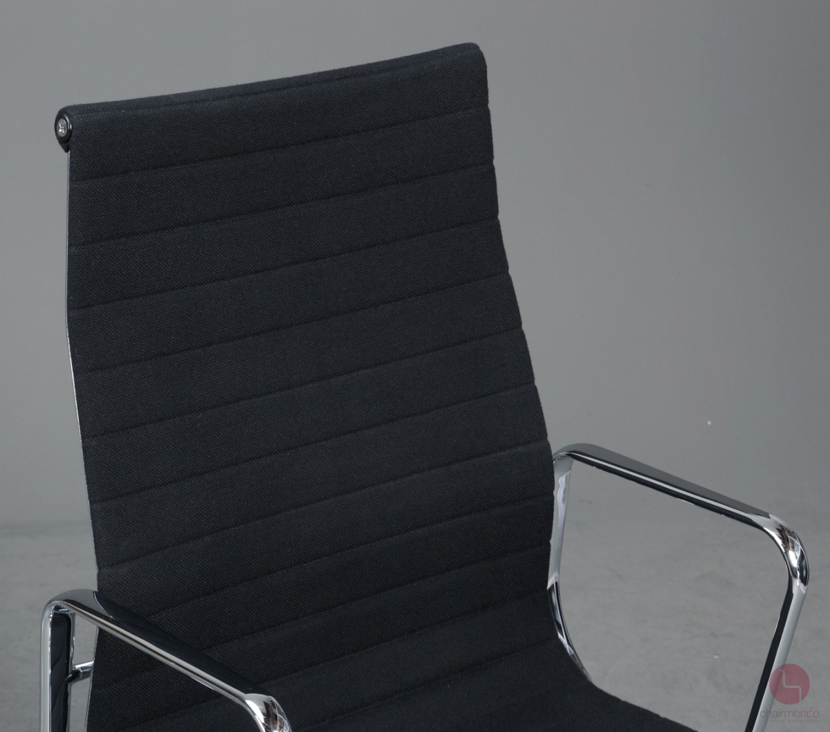 Vitra EA 119 Bürostuhl mit schwarzem Hopsak gebraucht