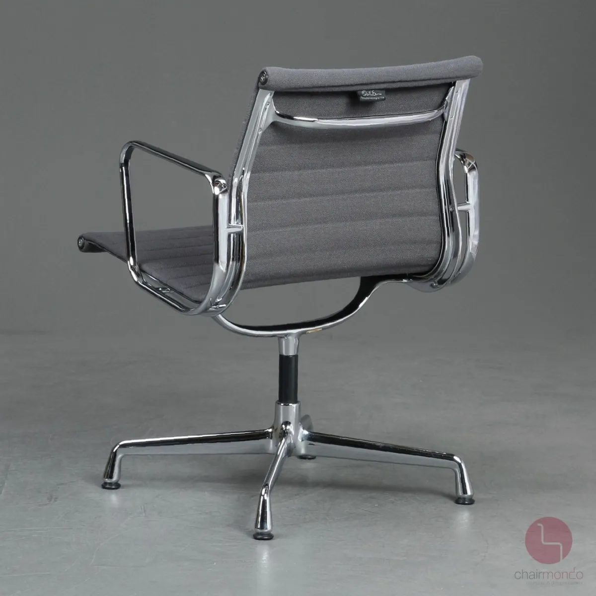 Vitra EA 107 Aluminium Chair Hopsak Grau gebraucht