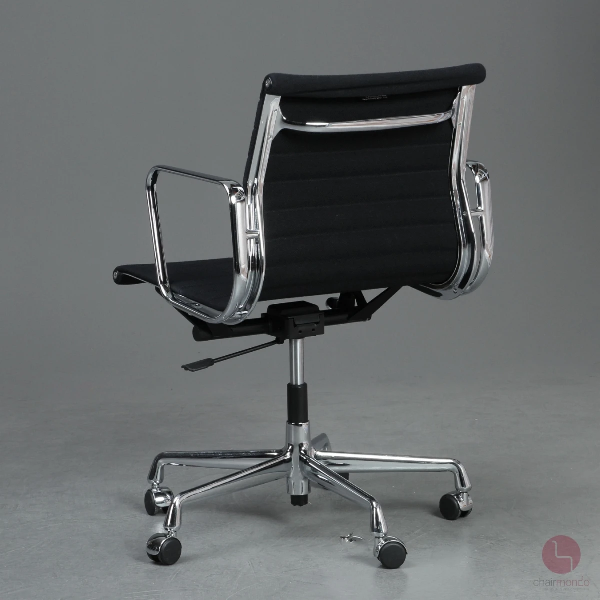 Vitra EA 117 Aluminium Chair Bürostuhl Hopsak Stoff Schwarz gebraucht
