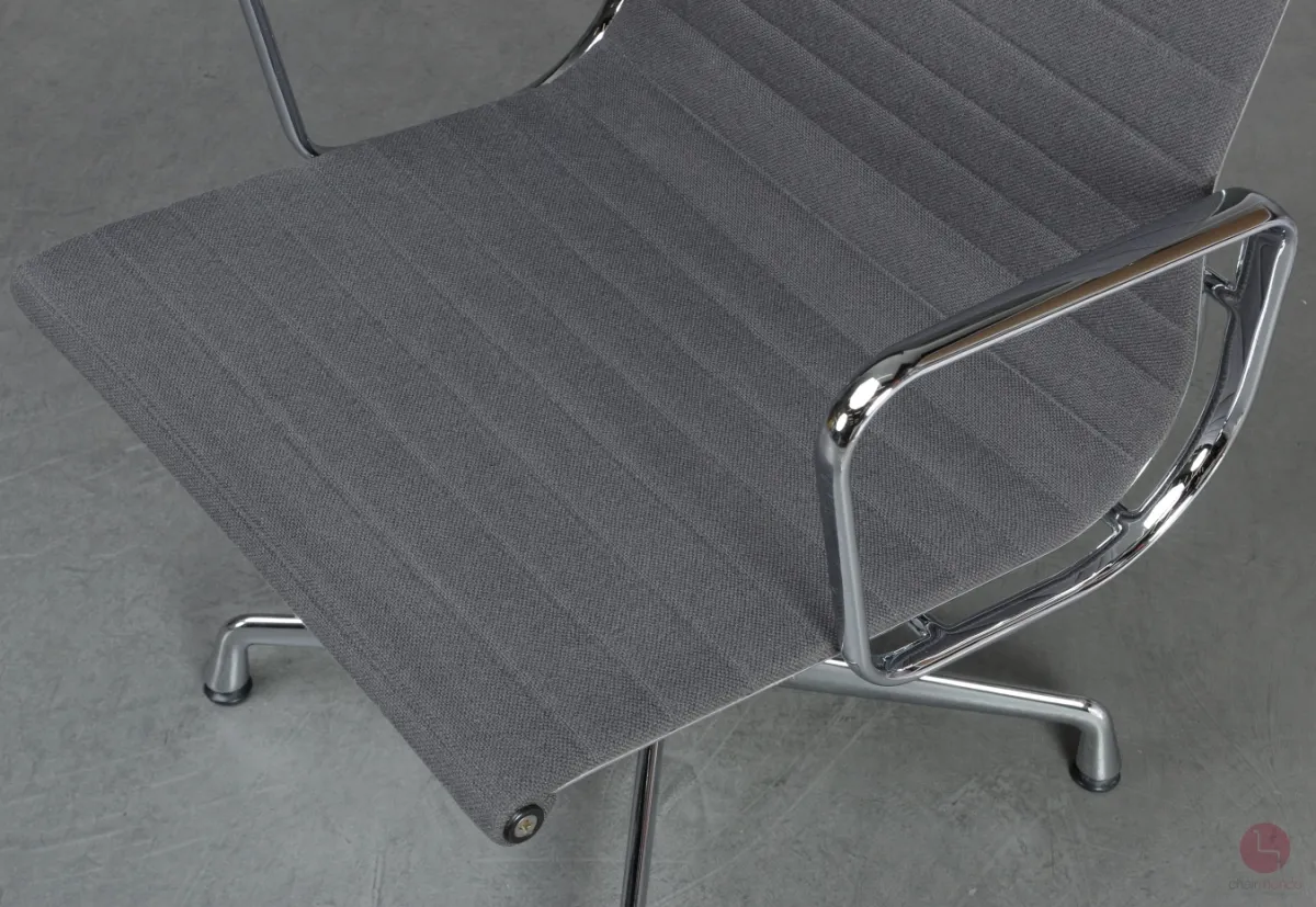 Vitra EA 107 Aluminium Chair Hopsak Grau gebraucht