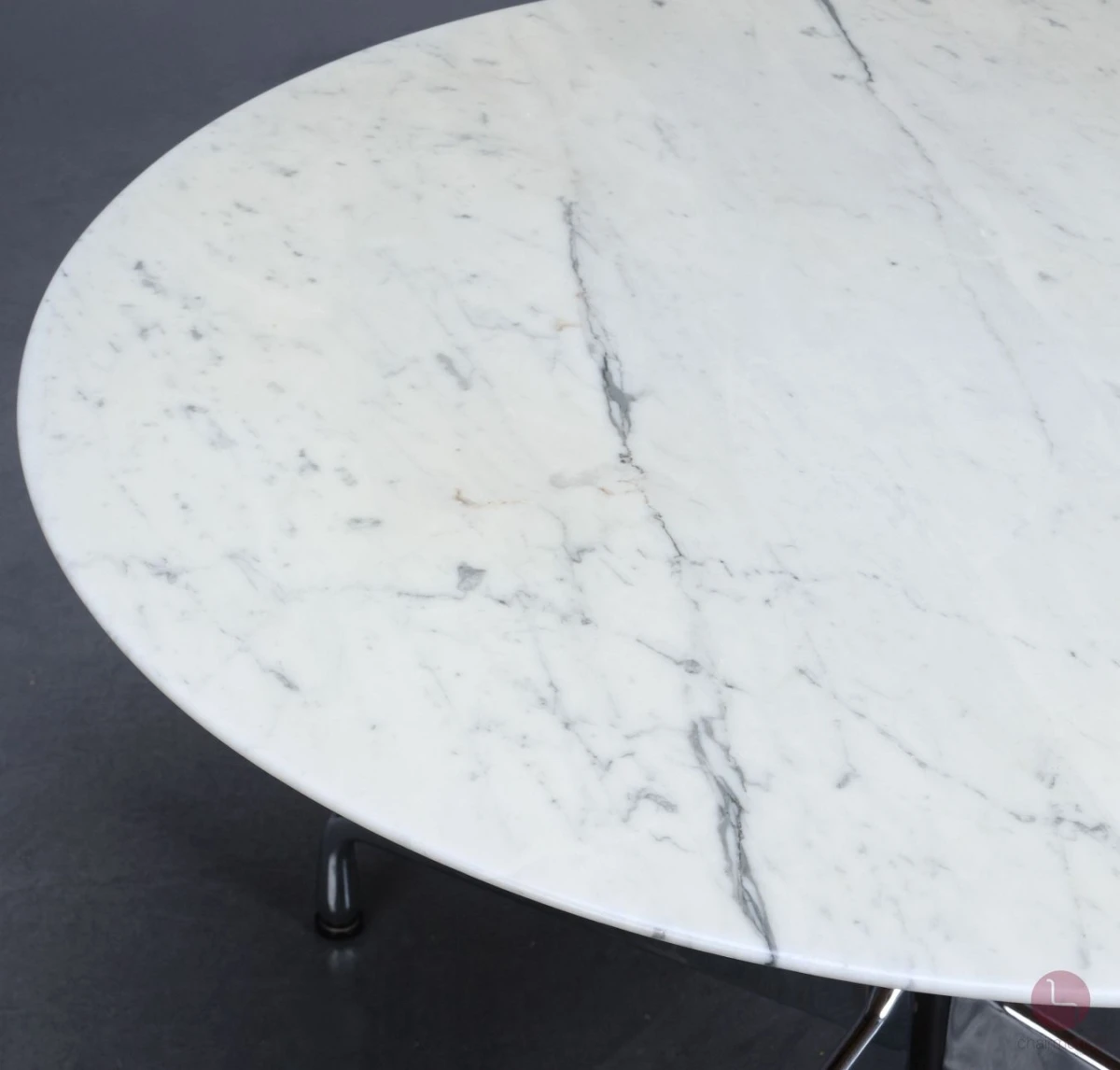 Vitra Segmented Table Lounge Tisch mit weißer Marmor Platte gebraucht Vitra Segmented Table Lounge Tisch mit weißer Marmor Platte gebraucht
