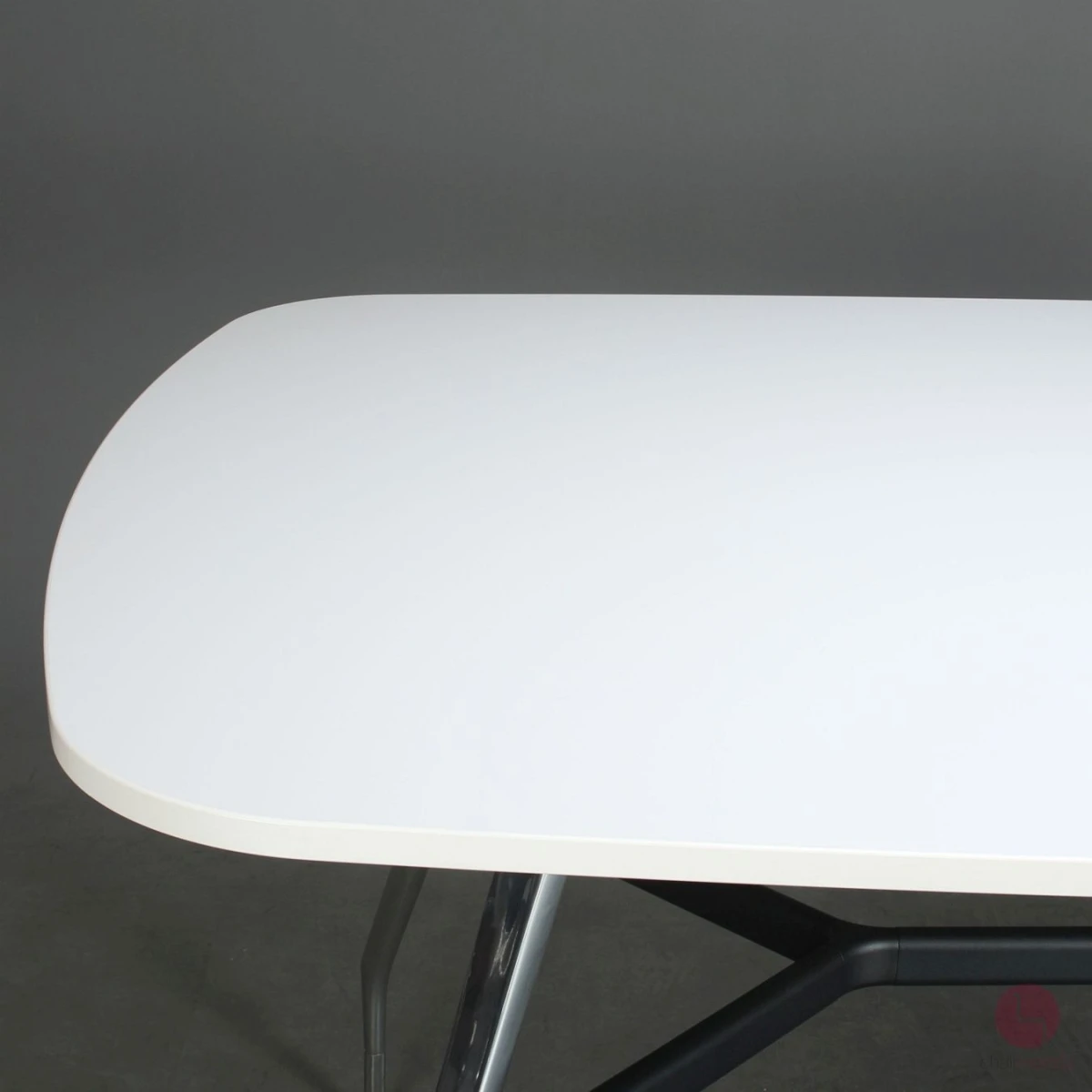 Vitra Medamorph Stehttisch Konferenztisch mit weißer Platte 240 x 140 cm gebraucht
