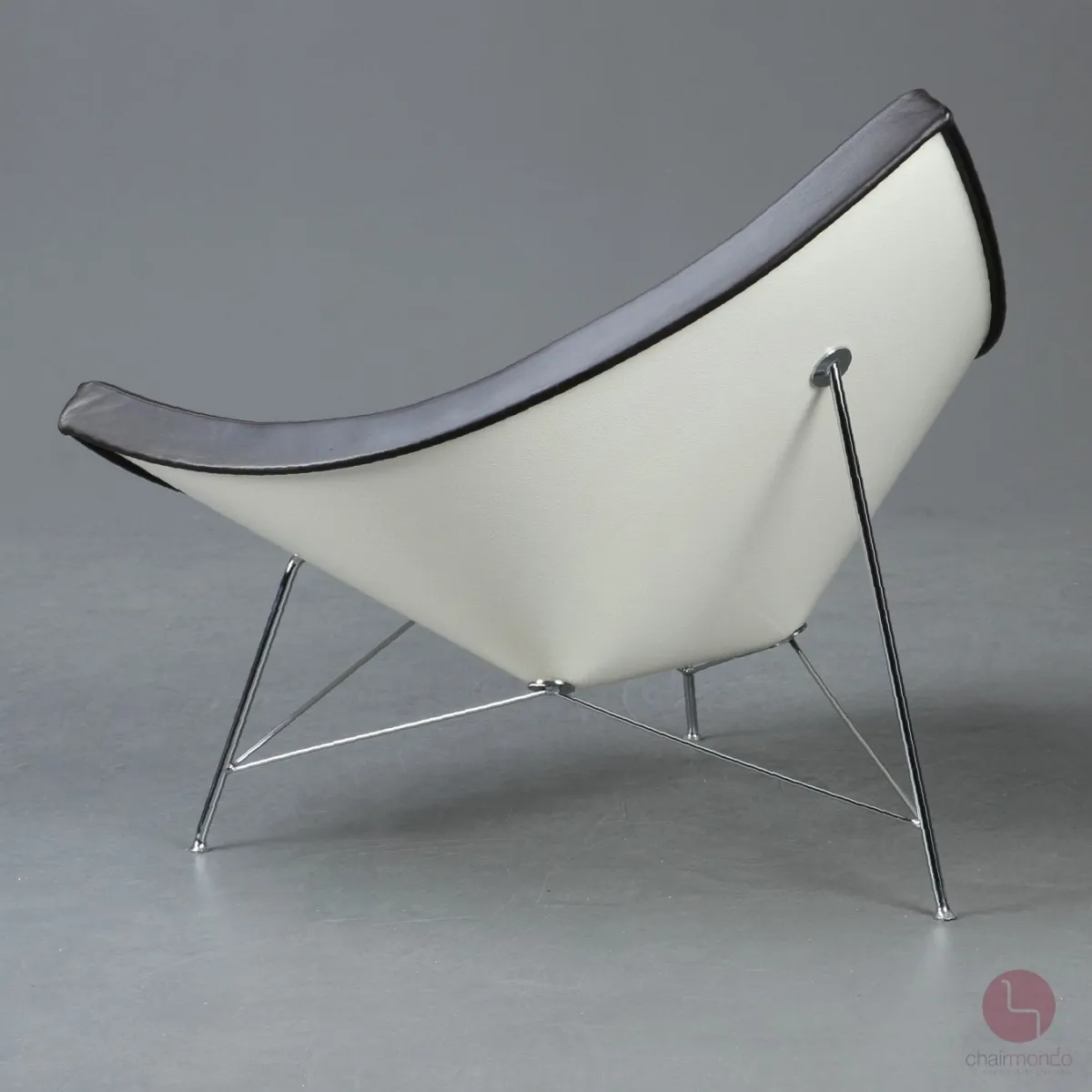 Vitra Coconut Chair mit Ottoman Leder Braun gebraucht