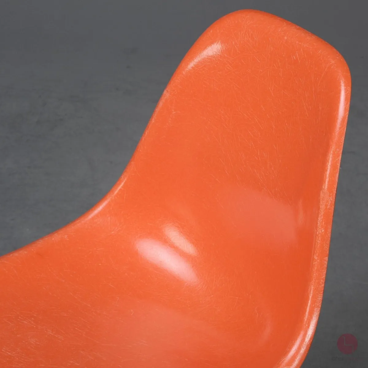 Vitra Herman Miller Side Chair Orange aus Fiberglas mit Stacking Base gebraucht