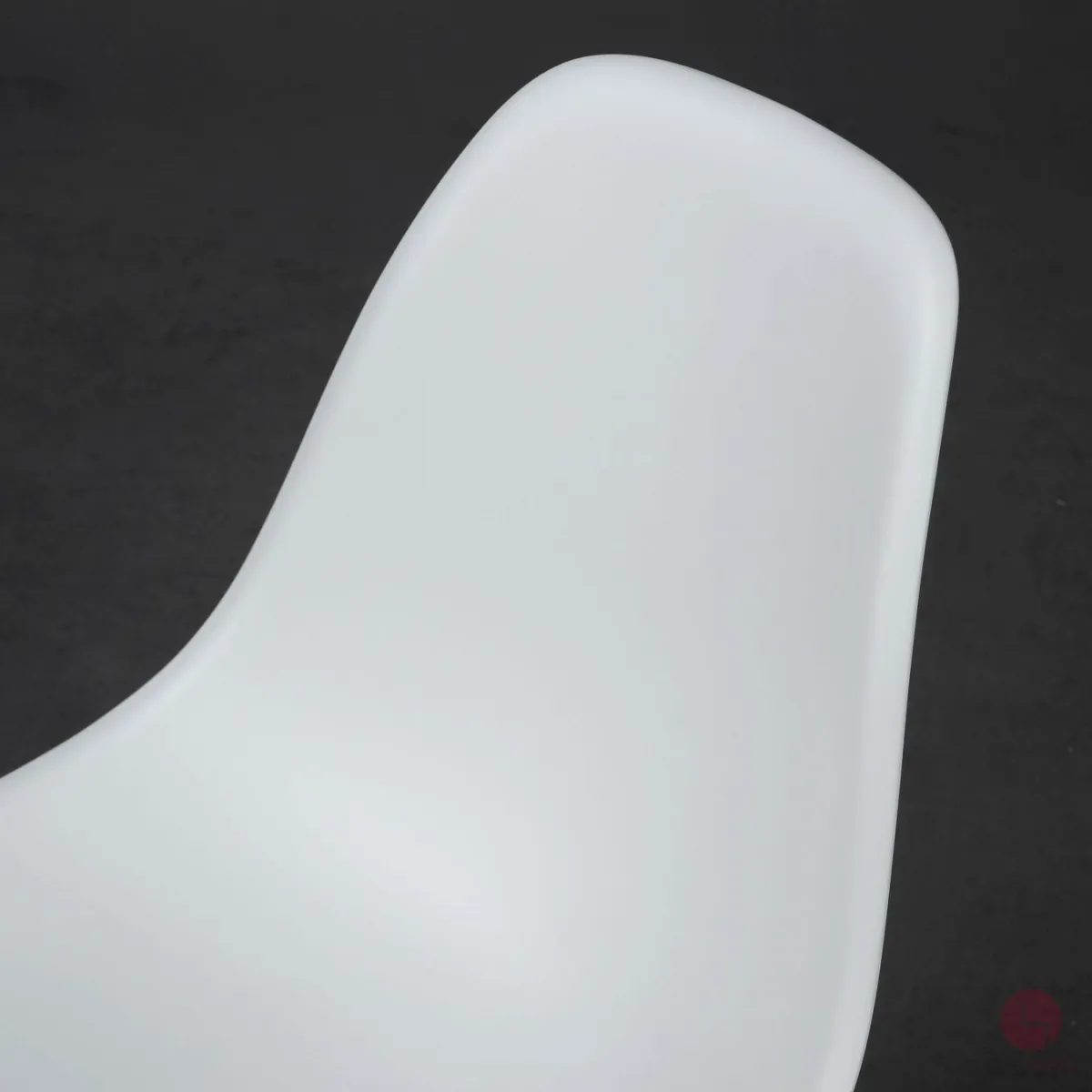 Vitra Side Chair DSW in Weiß mit hellem Ahorn Gestell gebraucht